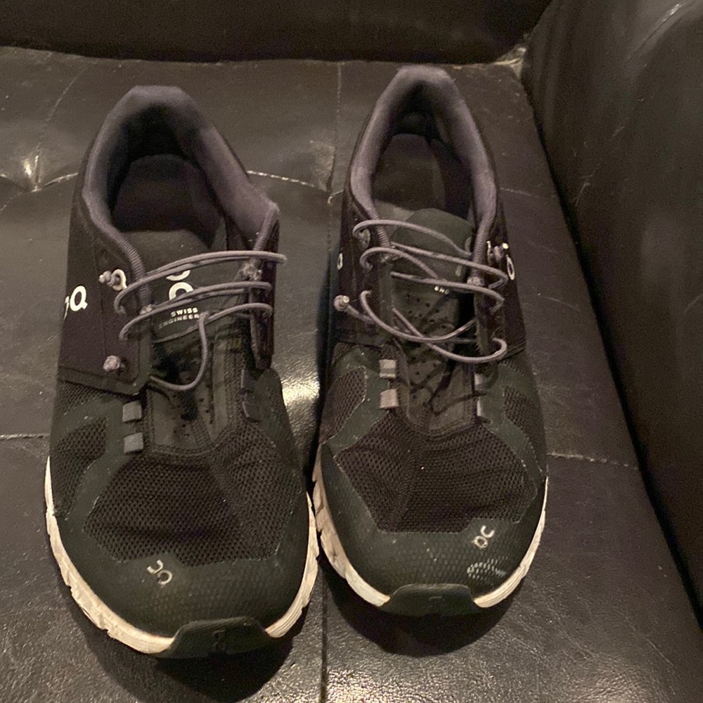 On Running Men’s Black Cloudswift Running Shoes 10 - image 1